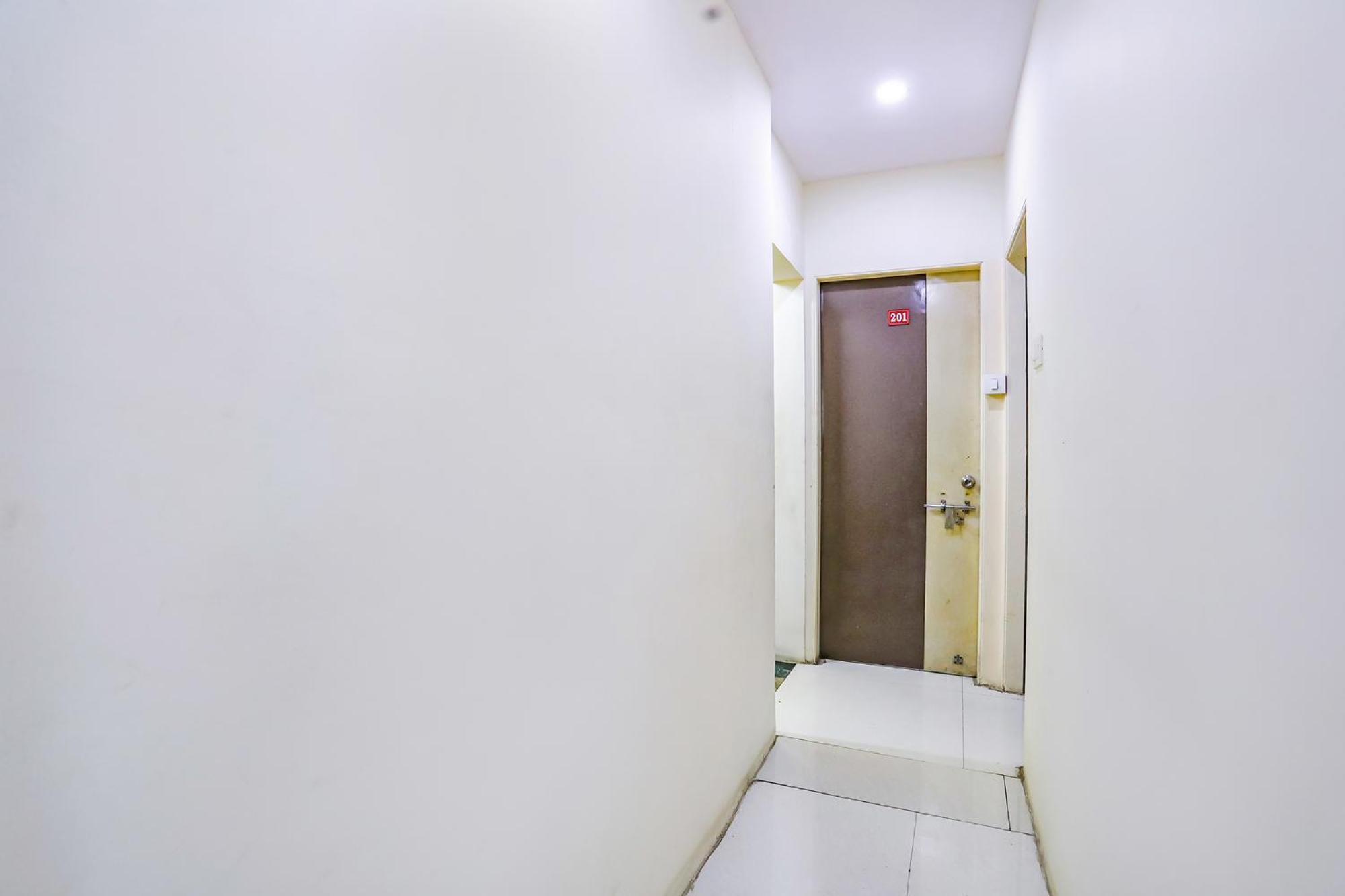 Fabhotel New Shraddha Inn - Nr Airport Colony Nagpur Buitenkant foto